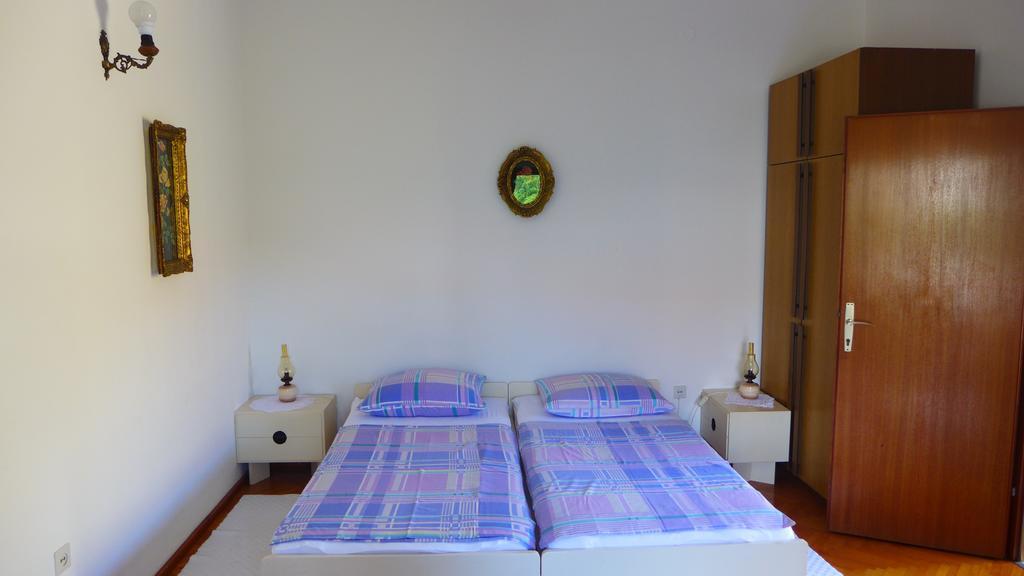 Guest House Kuzmanic Hvar Island Rum bild
