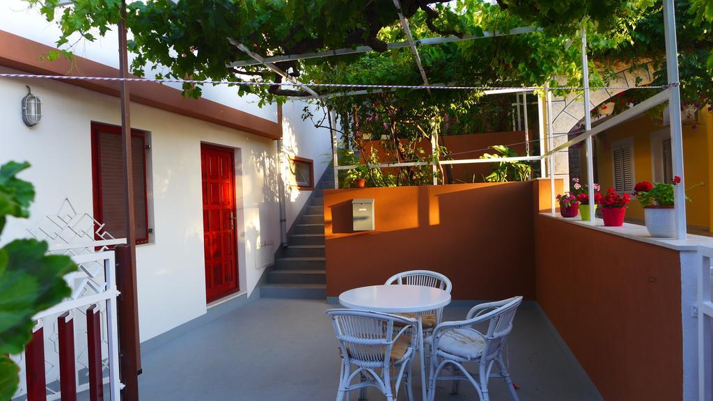 Guest House Kuzmanic Hvar Island Rum bild