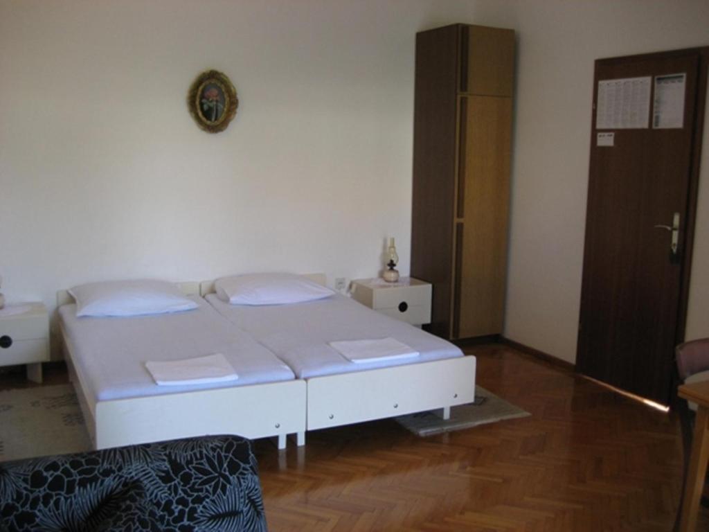 Guest House Kuzmanic Hvar Island Rum bild
